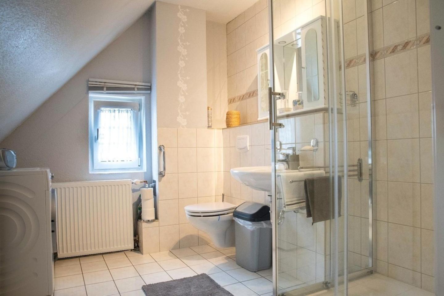 Farbenfrohe Ferienwohnung Detmold Ngoại thất bức ảnh
